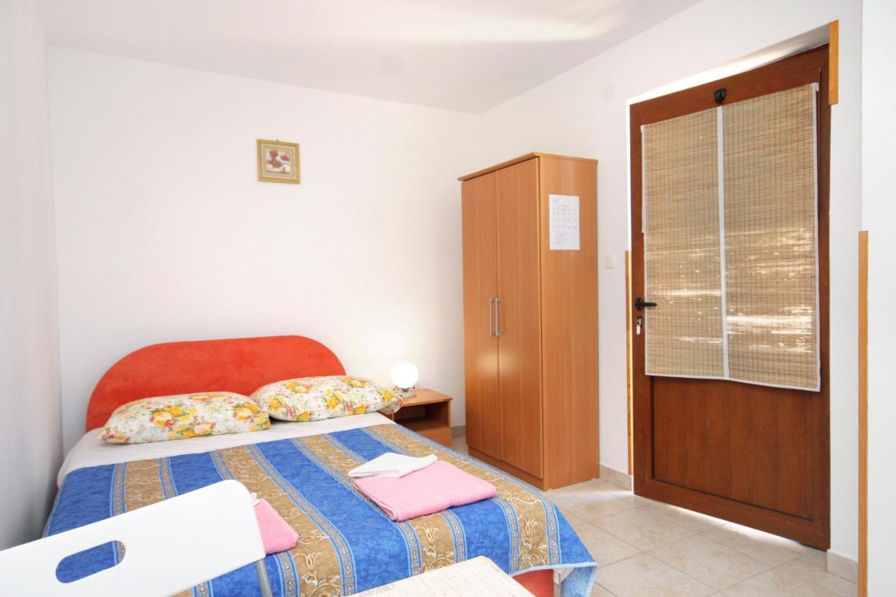 Apartments By The Sea Valun, Cres - 8081 Exterior foto